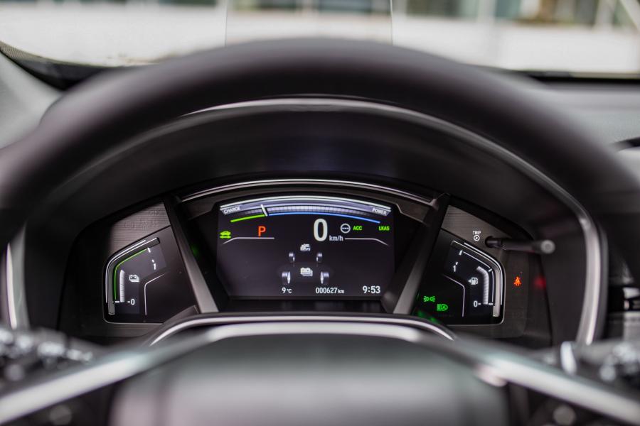 Панель приборов Honda CR-V Origin Edition 2018 года  (фото 13 из 27)